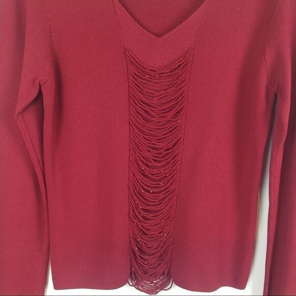 Escio‎ Deep Red Delicately Beaded Detail  Knit Top V-Neck Sweater Size Medium - Picture 7 of 8